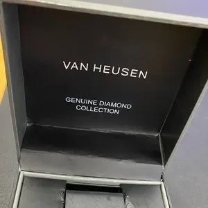 Van heusen genuine diamond collection 2025 watch